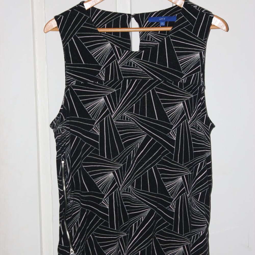 Apt. 9 Black and White Geometric Blouse